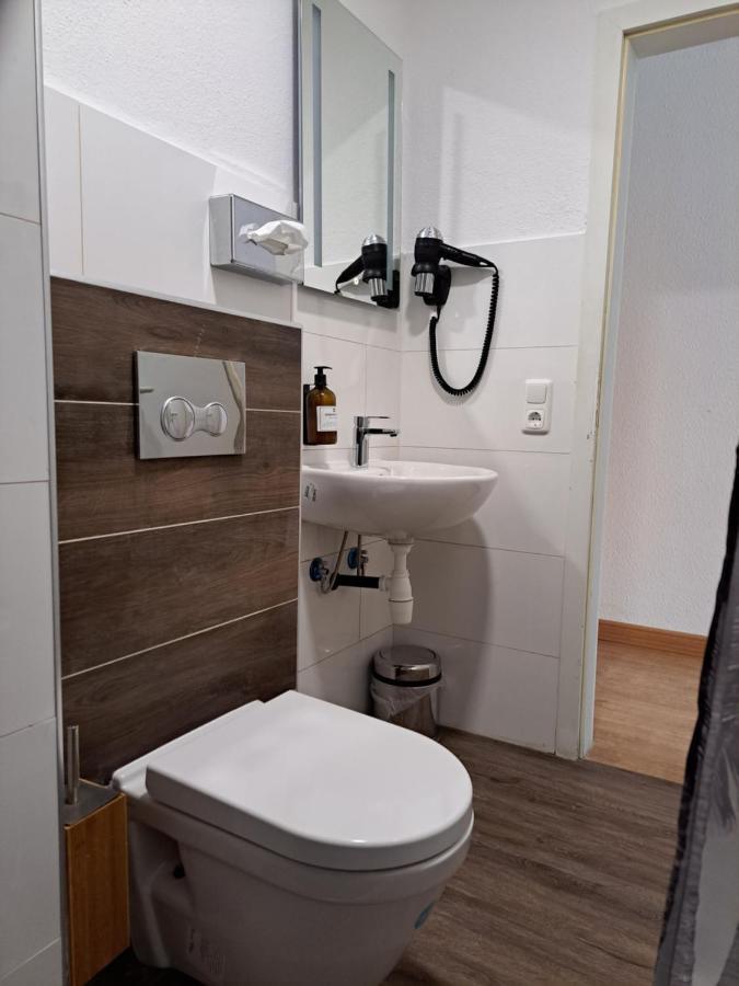 Arthotel Ambassador Wiesbaden - Free Parking ภายนอก รูปภาพ