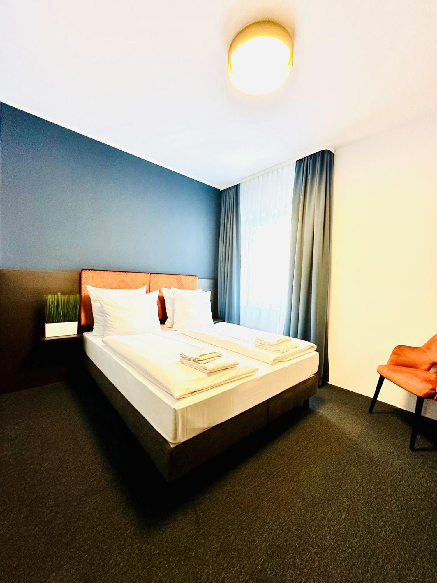 Arthotel Ambassador Wiesbaden - Free Parking ภายนอก รูปภาพ
