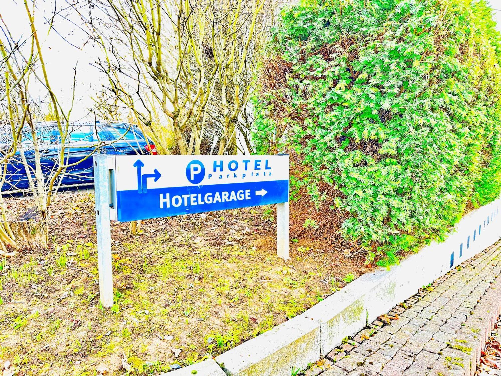 Arthotel Ambassador Wiesbaden - Free Parking ภายนอก รูปภาพ