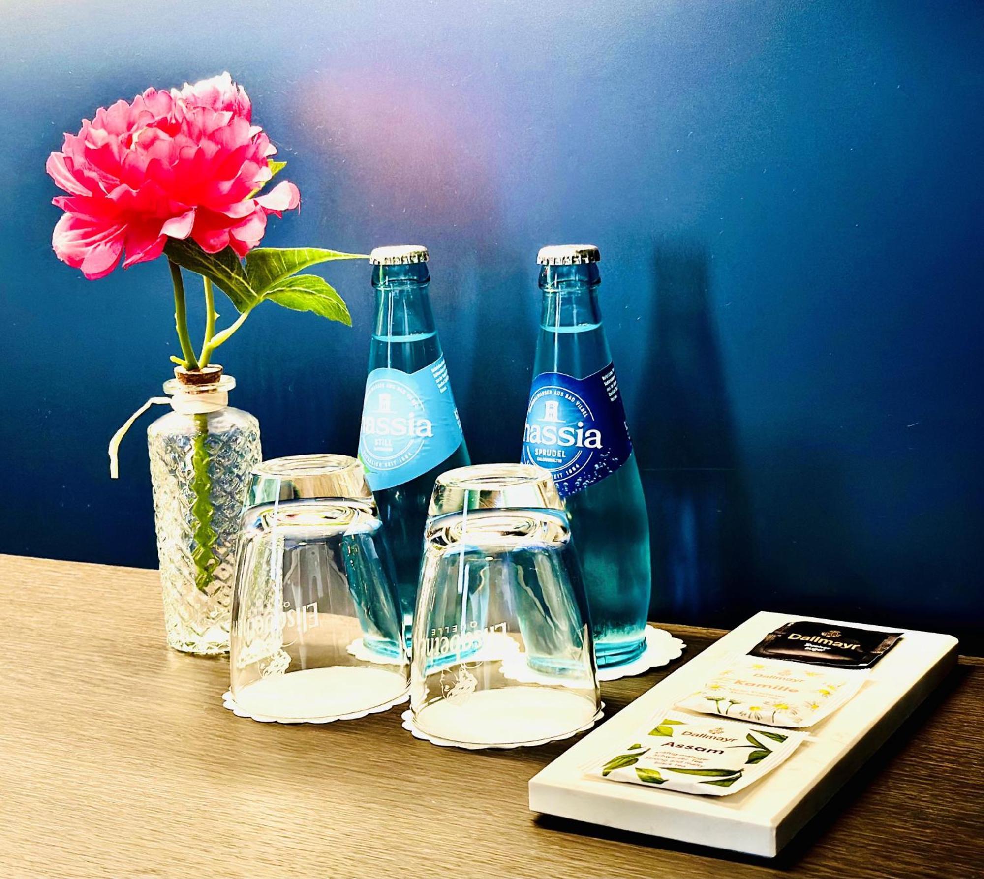 Arthotel Ambassador Wiesbaden - Free Parking ภายนอก รูปภาพ