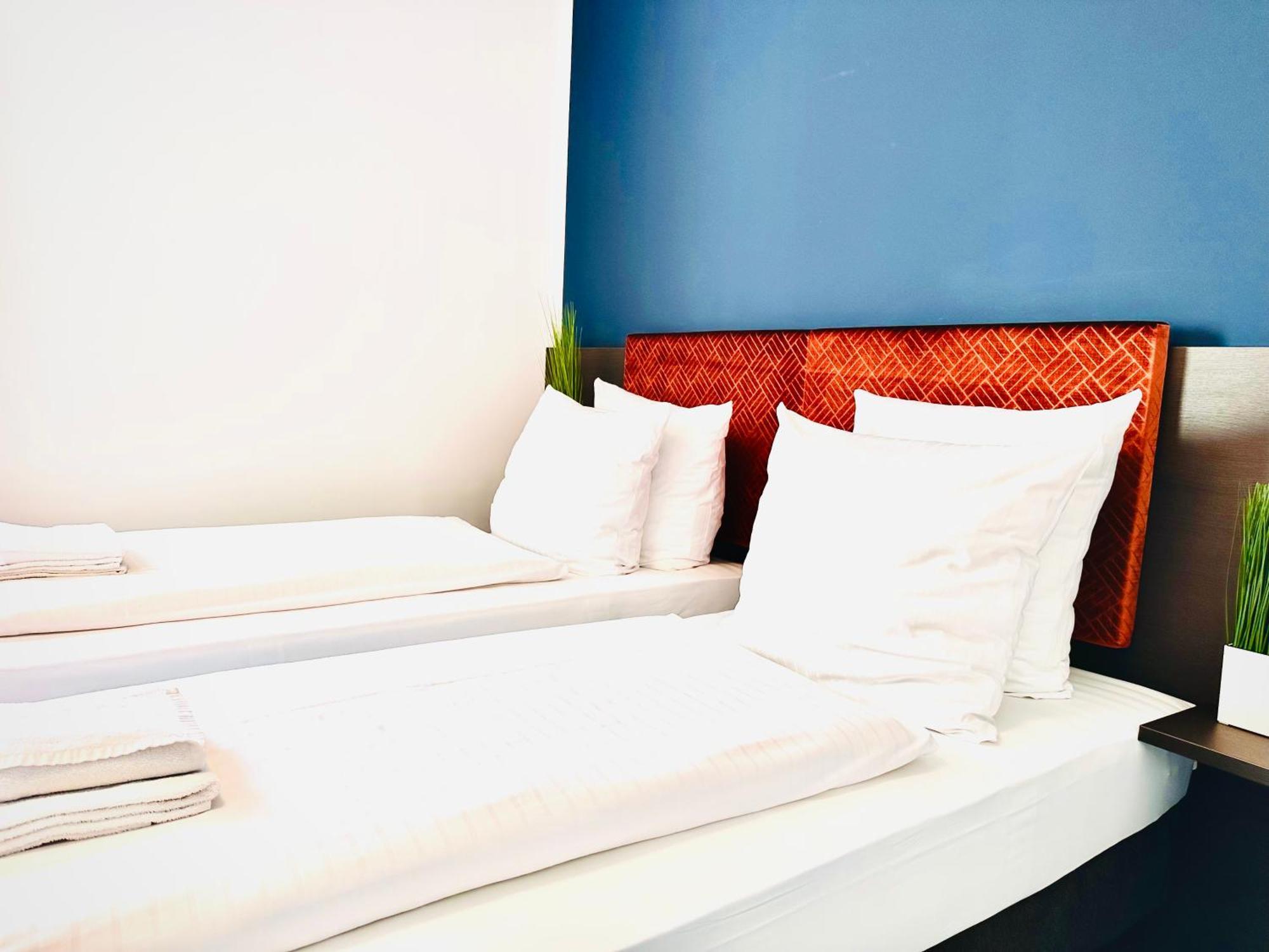Arthotel Ambassador Wiesbaden - Free Parking ภายนอก รูปภาพ