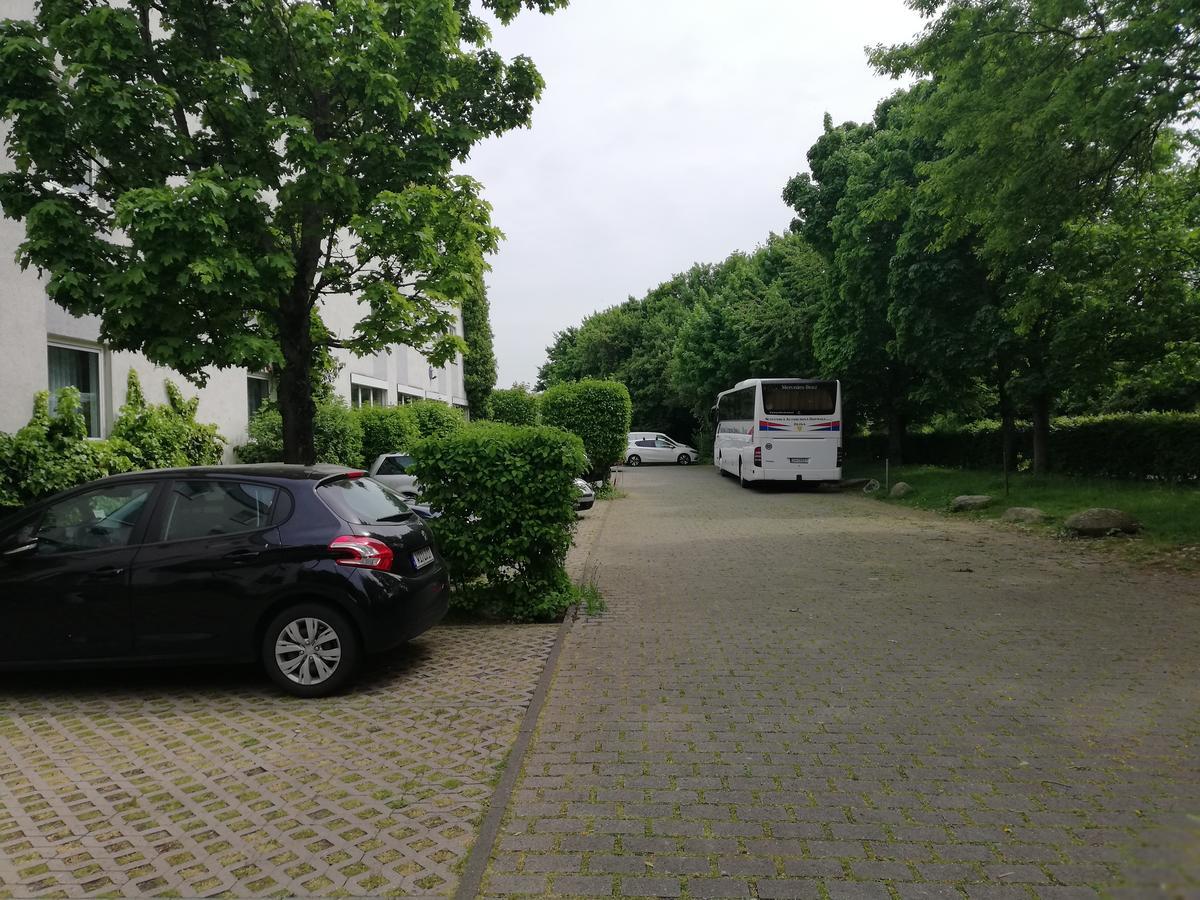 Arthotel Ambassador Wiesbaden - Free Parking ภายนอก รูปภาพ